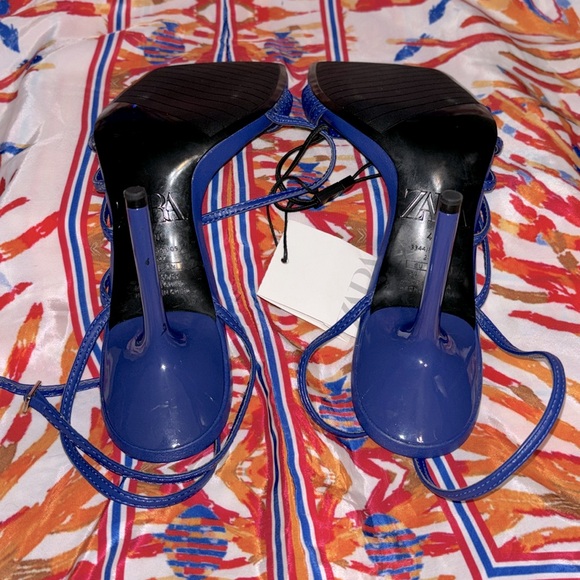 Zara Strappy Sandal Heels - Picture 10 of 12